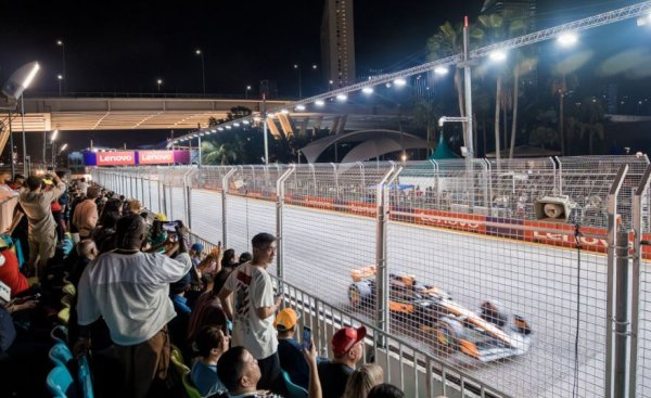 Promenade Grandstand Singapore Grand Prix image