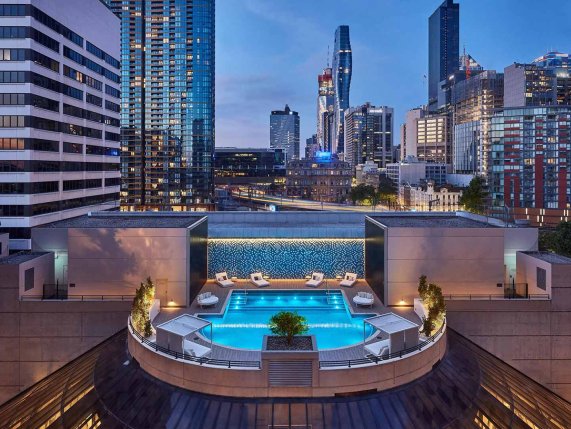 Crowne Plaza Melbourne hotel pool image