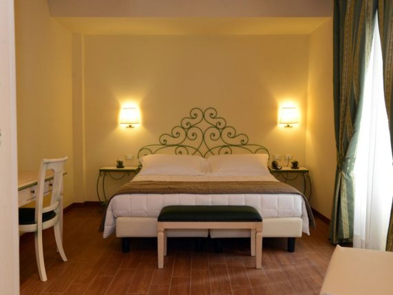 Borogo Antico Hotel double room accommodation 
