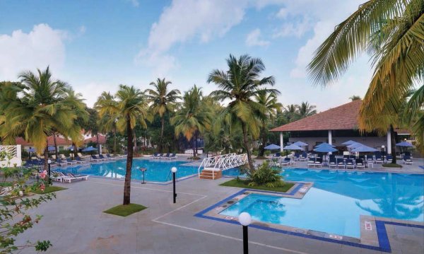 Swimming Pool - Hotel Dona Sylvia Goa