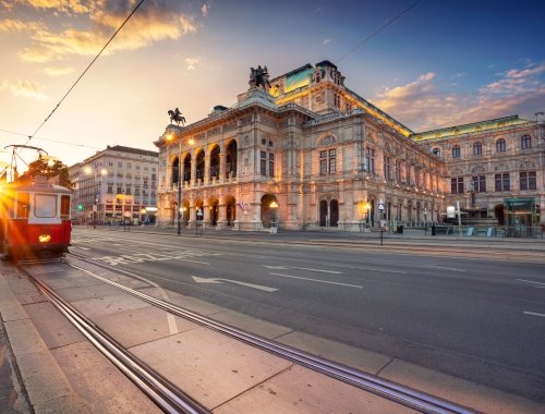 Austrian Formula 1 Grand Prix ticket packages - hotel accommodation in Vienna image