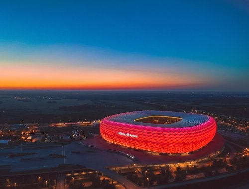 Bayern Munich ticket packages for Bundesliga football fans to watch Bayern live at the Allianz Arena Munich image