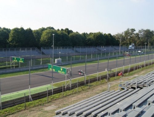 Italian GP 2025 21E Lateral Parabolic Grandstand