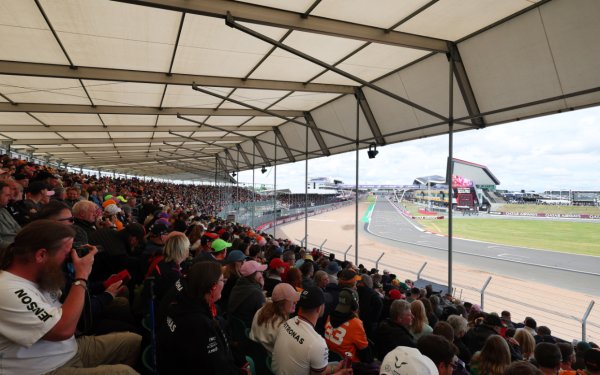 Silverstone British GP Club Corner
