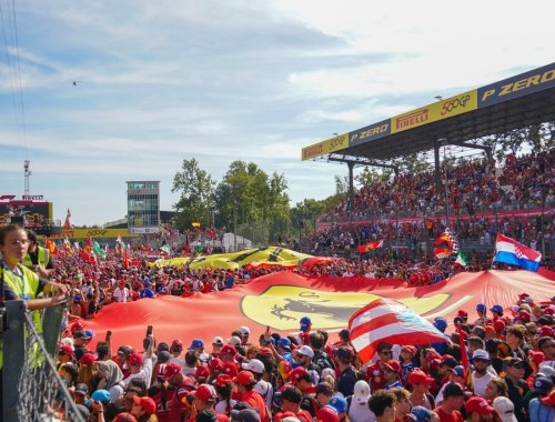 Book Italian Formula 1 Grand Prix Monza ticket package with hotel accommodation in Como - image