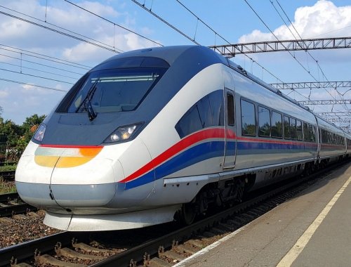 Train transfers are included