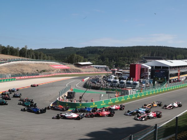 Gold 6 Chicane Covered Grandstand