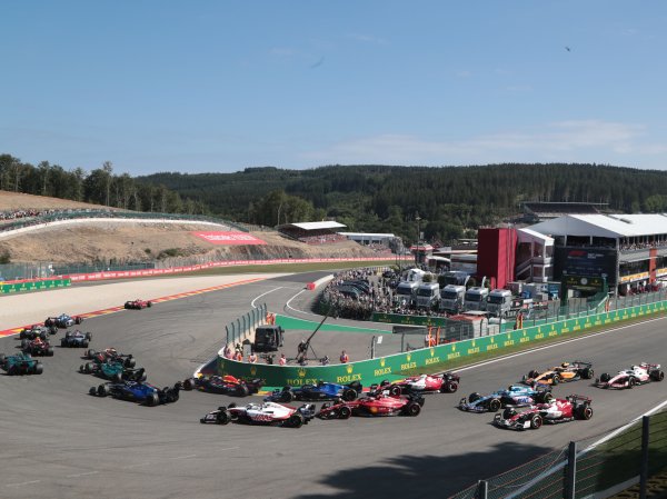 Gold 6 Chicane Covered Grandstand