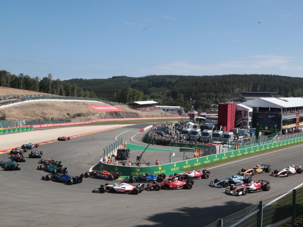 Gold 6 Chicane Covered Grandstand