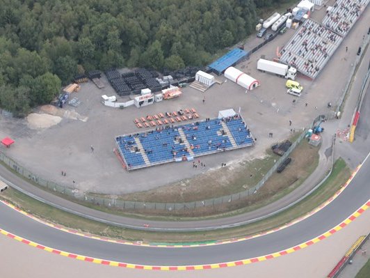 SILVER 6 GRANDSTAND