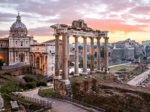 5 nights' accommodation