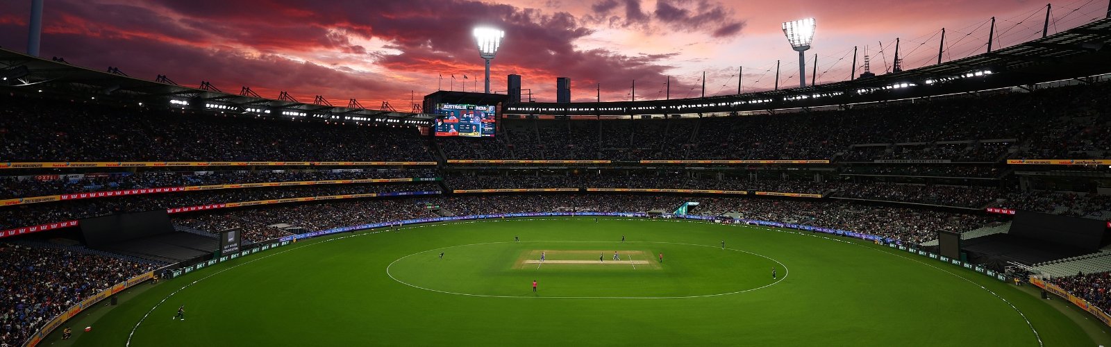 Book Australia v England All ODI's & 1st T20 Matches with Gullivers Sports Travel - banner image