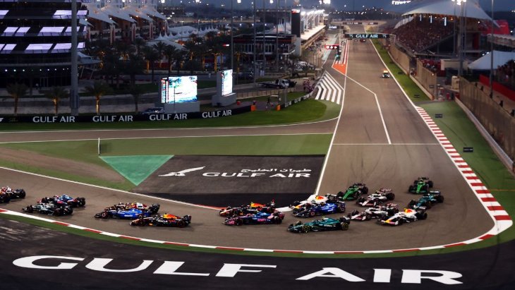 Formula One Race Cars Gullivers Sports Travel Website 