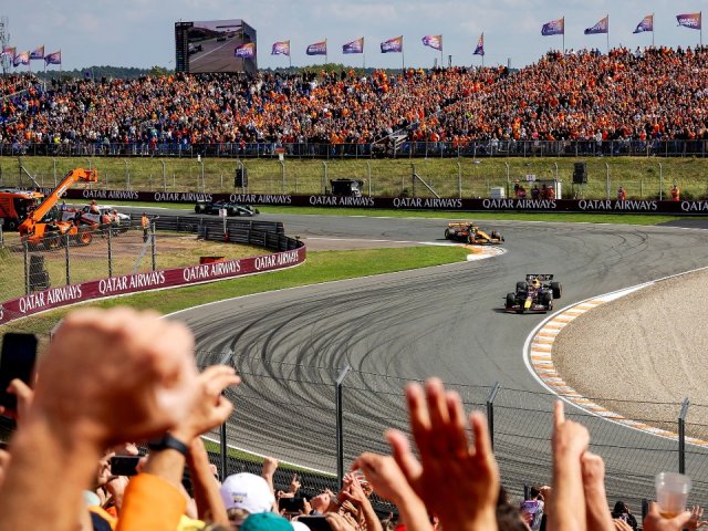 Dutch Formula 1 Grand Prix ticket package to experience F1 at Circuit Zandvoort. Dutch GP 2025 grandstand and hotel options
