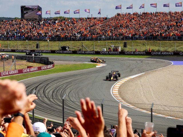 Dutch Formula 1 Grand Prix ticket package to experience F1 at Circuit Zandvoort. Dutch GP 2025 grandstand and hotel options