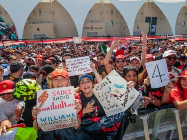 Abu Dhabi Formula 1 Grand Prix ticket package with grandstand and general admission options - image