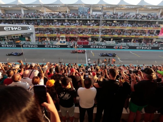 Abu Dhabi Formula 1 Grand Prix ticket package with grandstand options - image