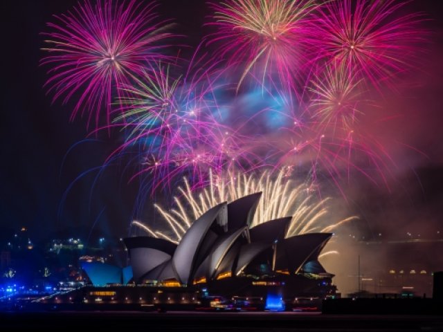 2025-26 NRMA Insurance Ashes Series package with New Years Eve Sydney Harbour Sunset Cruise excursion