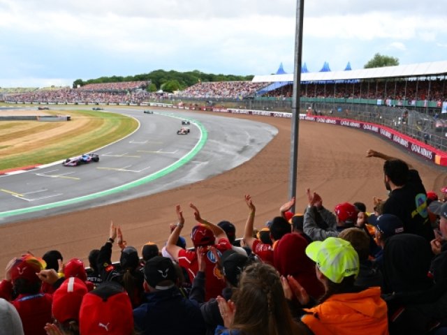 British Formula 1 Grand Prix ticket package with Silverstone grandstand ticket options - image