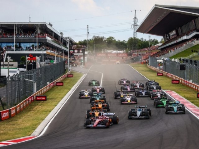 Hungarian Formula 1 Grand Prix ticket package in Budapest - image