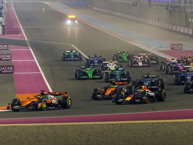 Book the Qatar Formula 1 Grand Prix ticket package grandstand options and hotel for F1 fans - image