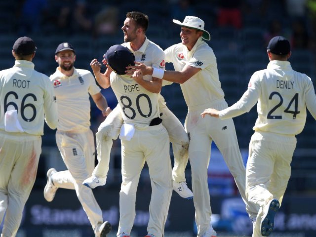 Gullivers Sports Travel, South Africa Cricket Tour, 1st & 2nd Test Matches.