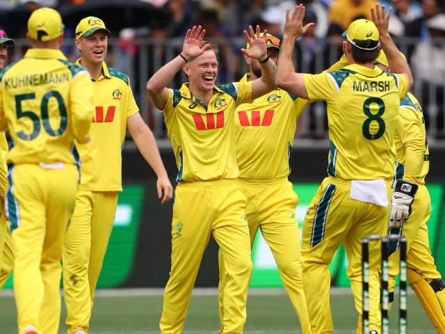 Book Australia v England All ODI's & 1st T20 Matches with Gullivers Sports Travel