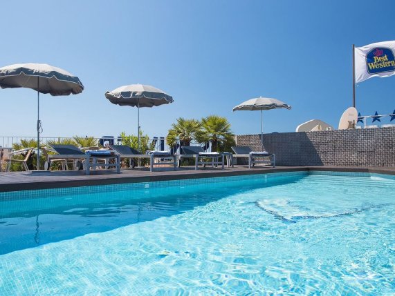 Best Western Plus Cannes Riviera Hôtel & Spa pool