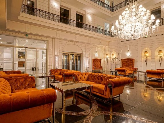 Prestige Hotel Budapest lobby