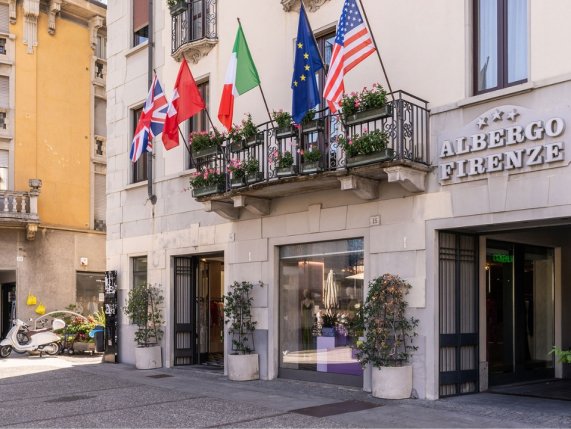 Albergo Firenze, Lake Como - Entrance