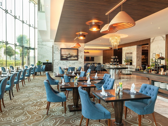voco Bonnington Dubai hotel - lounge