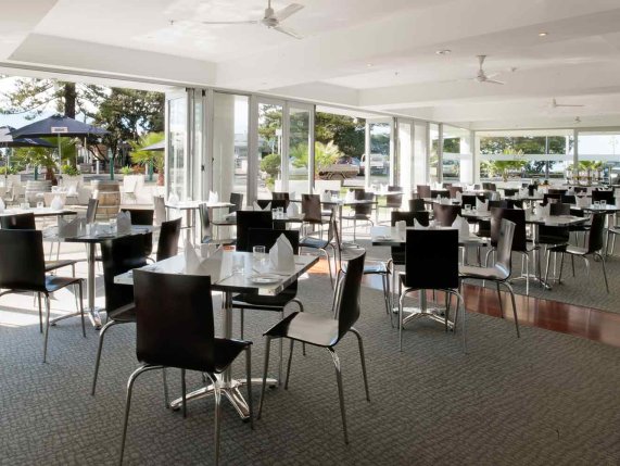 Scenic Hotel Te Pania restaurant 