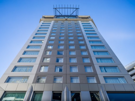 Bolton Hotel exterior 