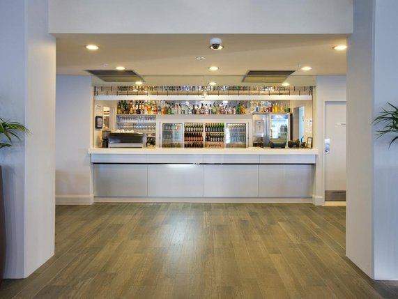 Copthorne Hotel Palmerston bar lounge area 