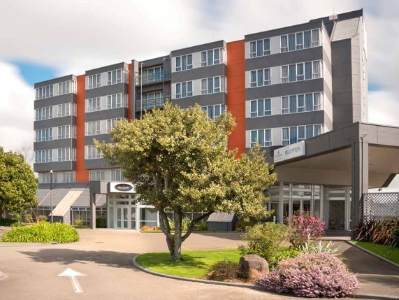 Copthorne Hotel palmerston exterior 