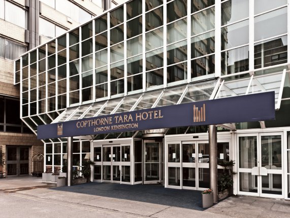 Copthorne Tara Hotel exterior 
