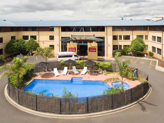 Heartland Hotel pool area, Auckland Airport 