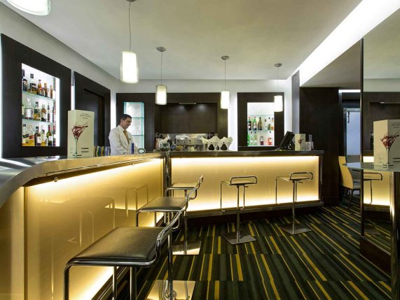 Best Western Premier Hotel Royal Santina bar area 