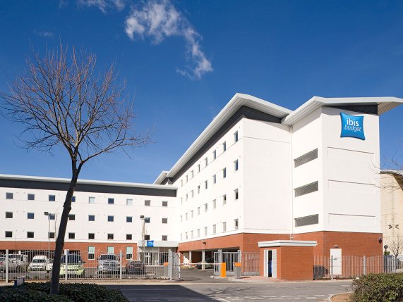 Ibis Budget Cardiff centre exterior 