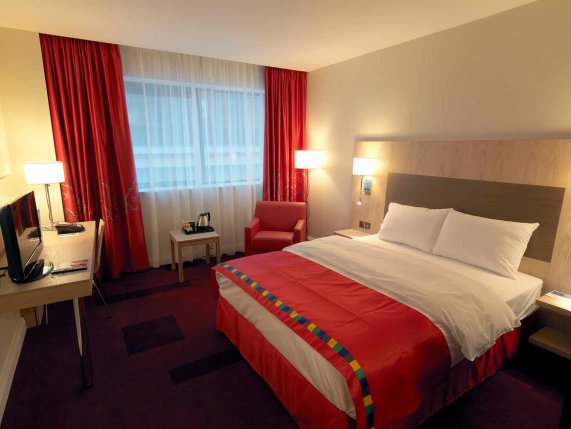 Park Inn by Radisson hotel room, Belfast 