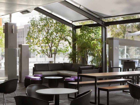 Travelodge perth hotel restaurant 