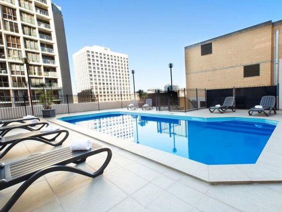 Metro hotel marlow pool, Sydney 