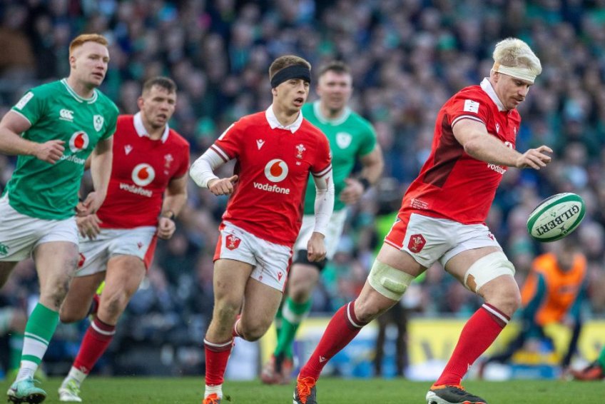 Wales v Ireland Guinness Six Nations ticket packages image